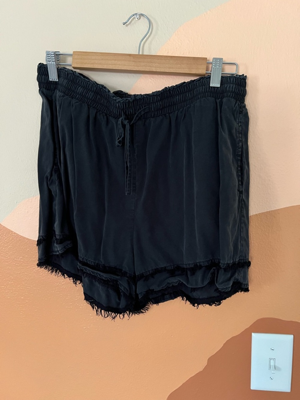cloth & stone Black Frayed Hem Drawstring Shorts